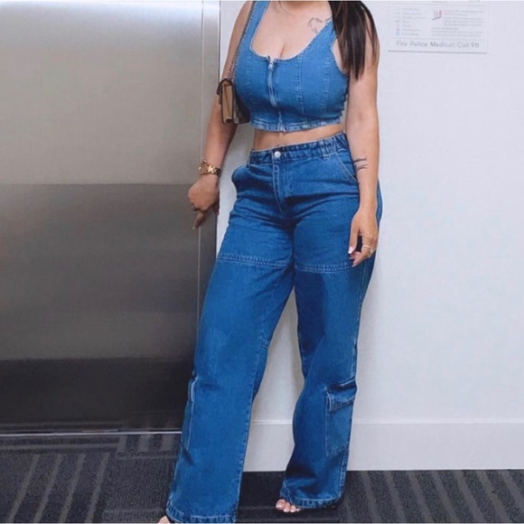 Women Cargo Denim Pants - Picture 4 of 5